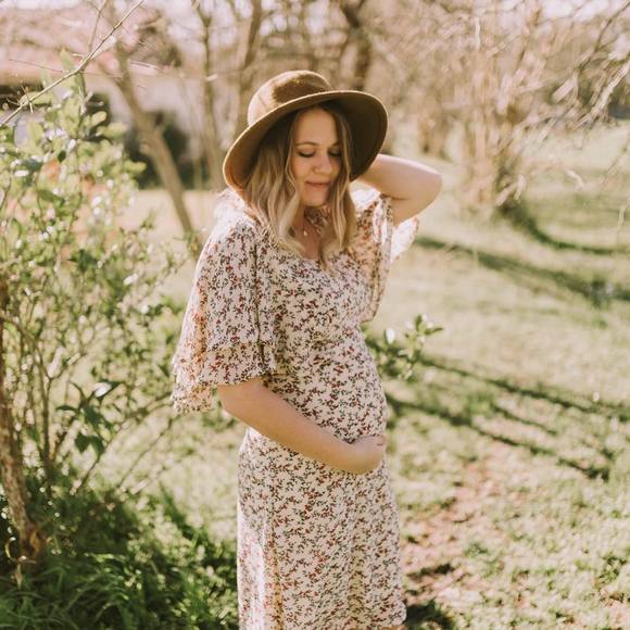 Meet your Posher, Melanie - Picture 1 of 1